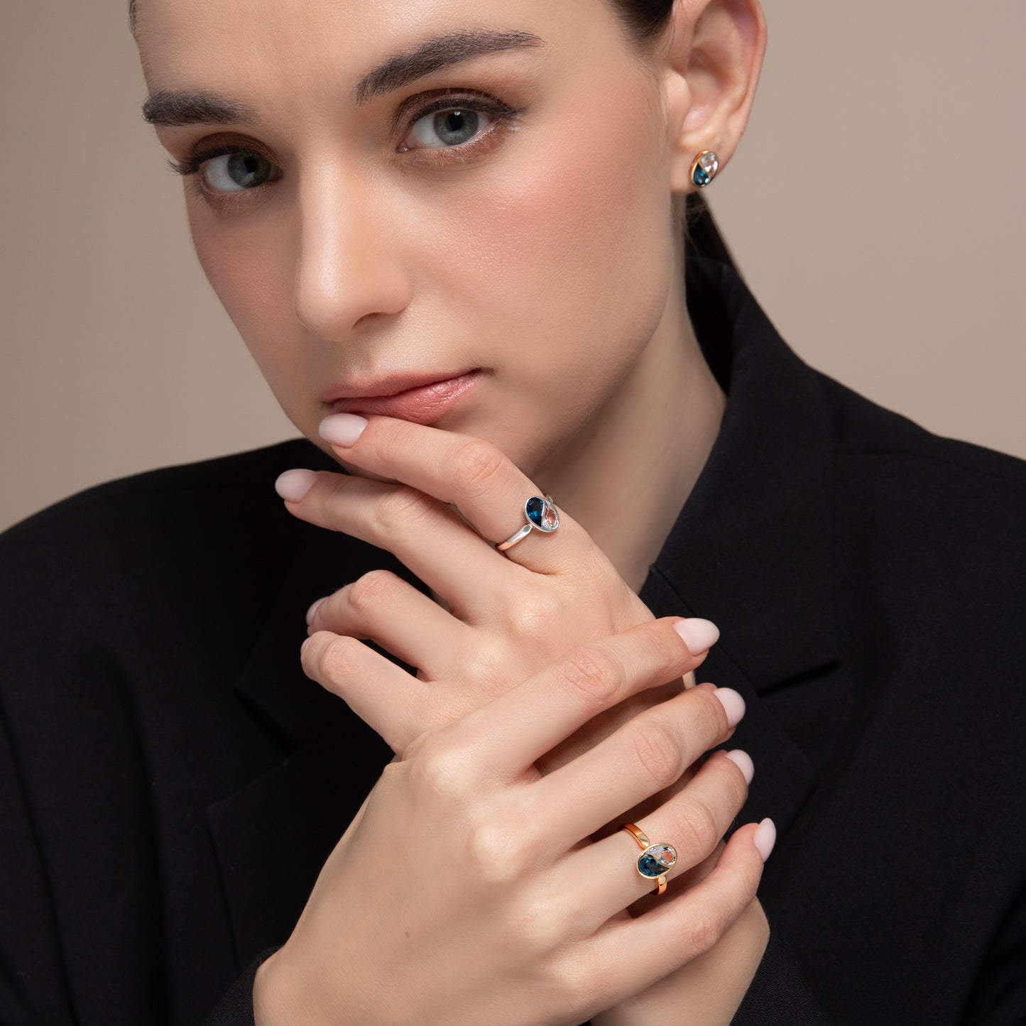 Puzzle: London Blue and White Topaz Special Cut Bezel Set Ring in 18K Yellow Gold